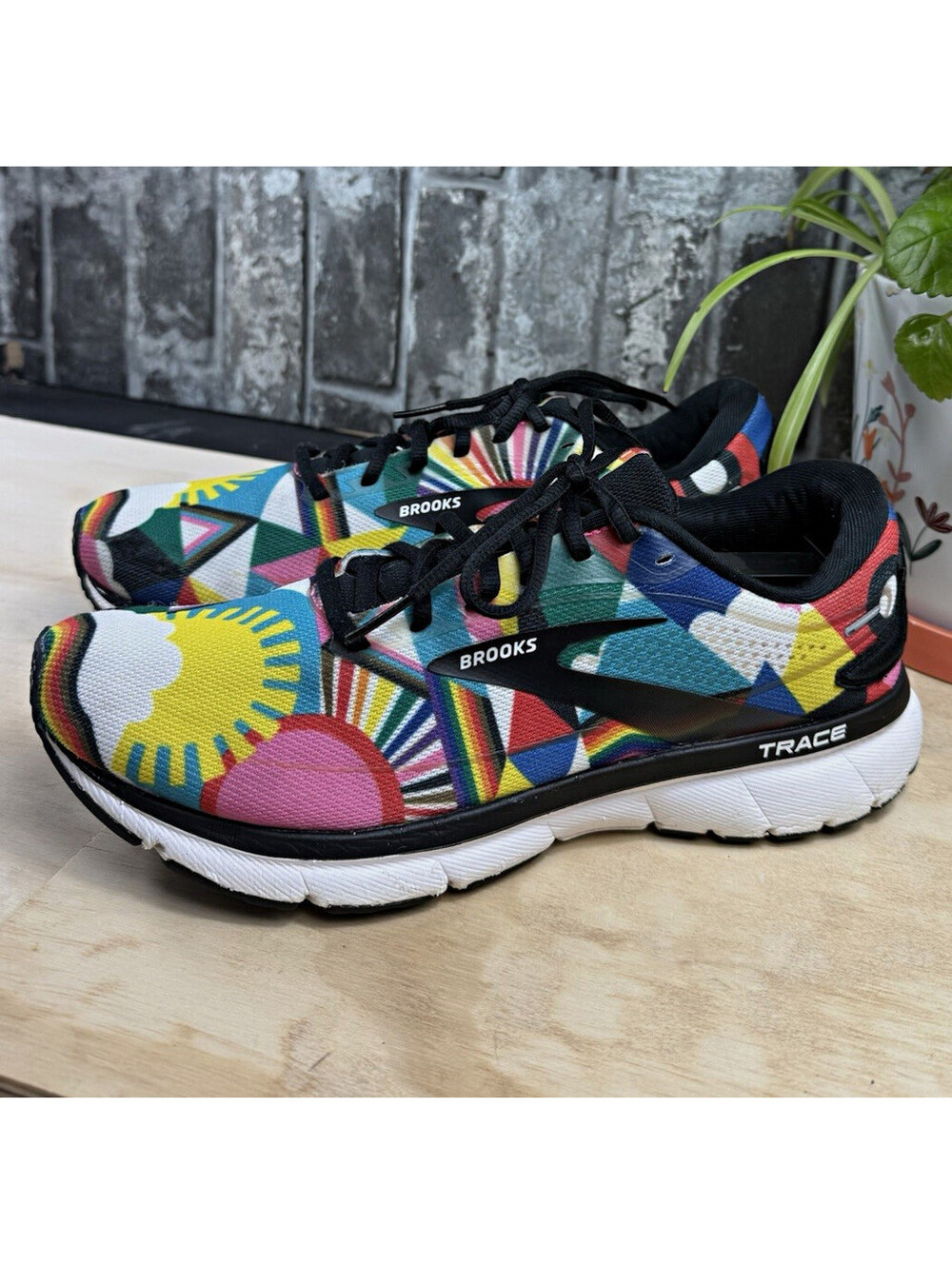 Brooks Lisa Congdon x Trace 2 Pride Multicolor Low Top Sneaker